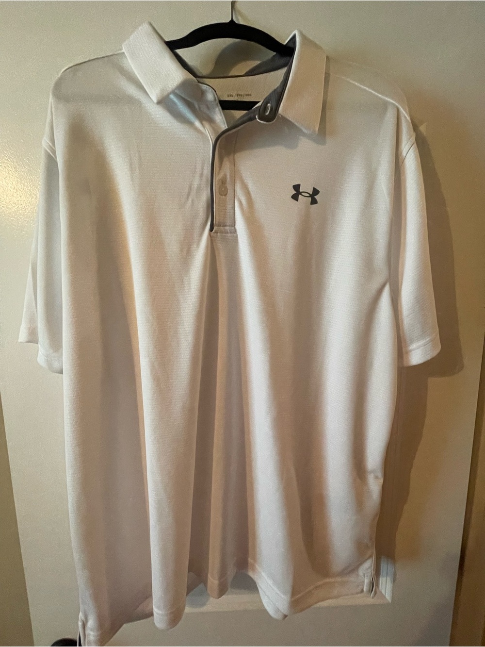 Under Armour Men’s White Polo with Gray Logo Trim